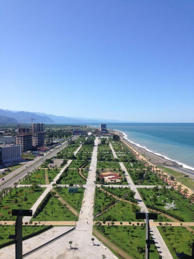 Coast Batumi Apart Hotel Exterior photo