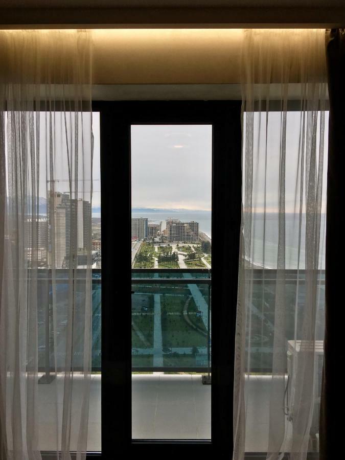 Coast Batumi Apart Hotel Exterior photo