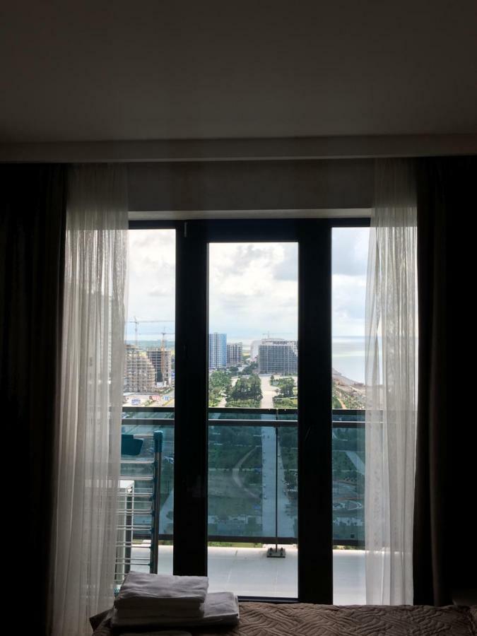 Coast Batumi Apart Hotel Exterior photo