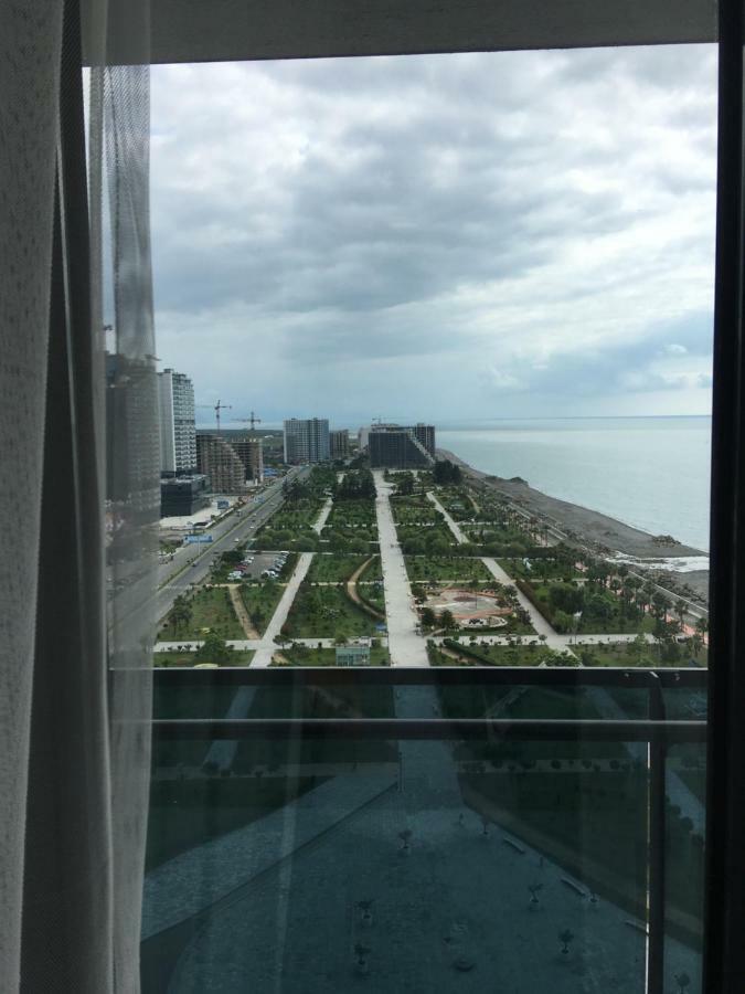 Coast Batumi Apart Hotel Exterior photo